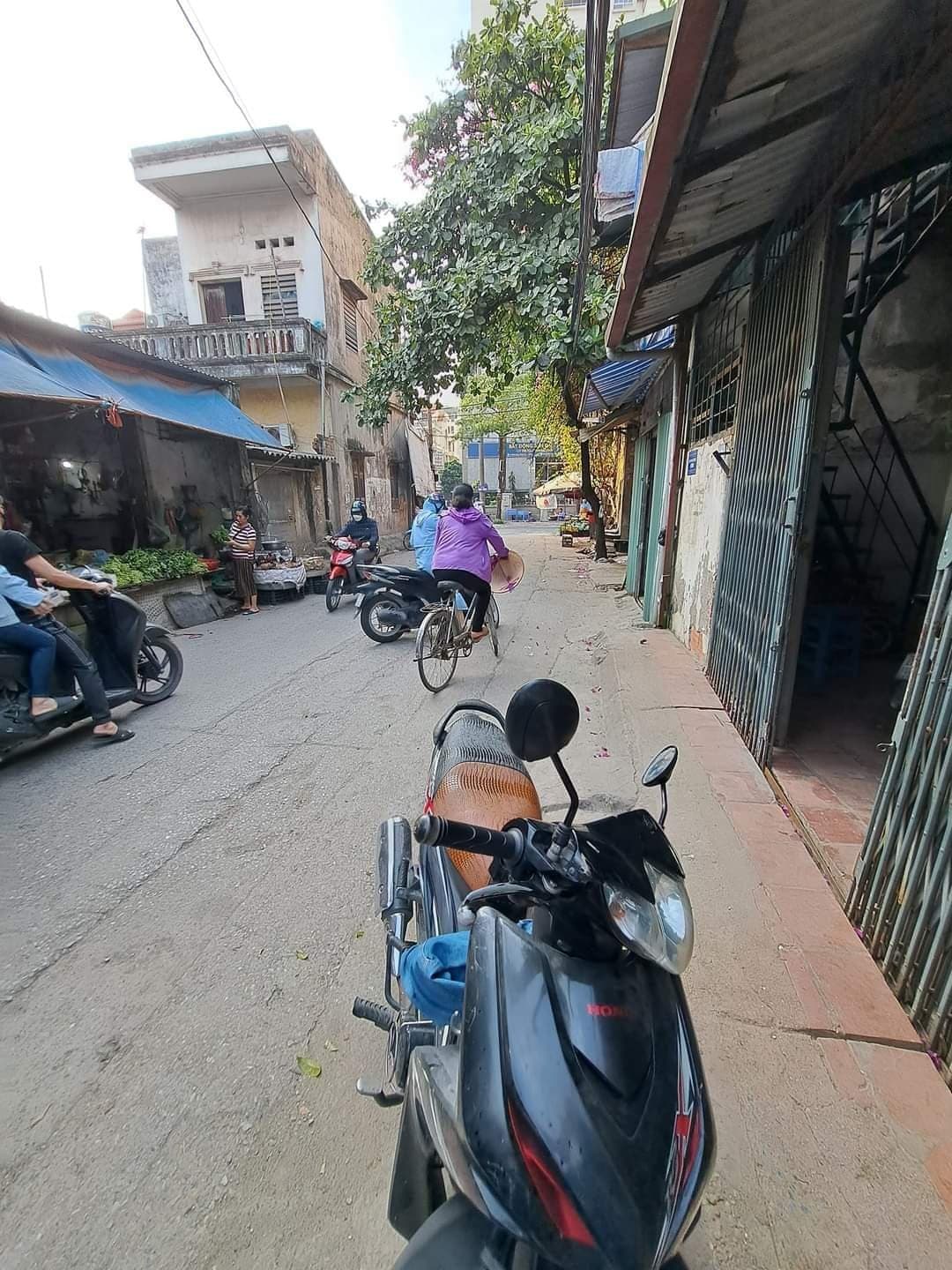 Nhà đất mặt phố, Hoàng Mai, Hà Nội - 96m² giá 22 tỷ